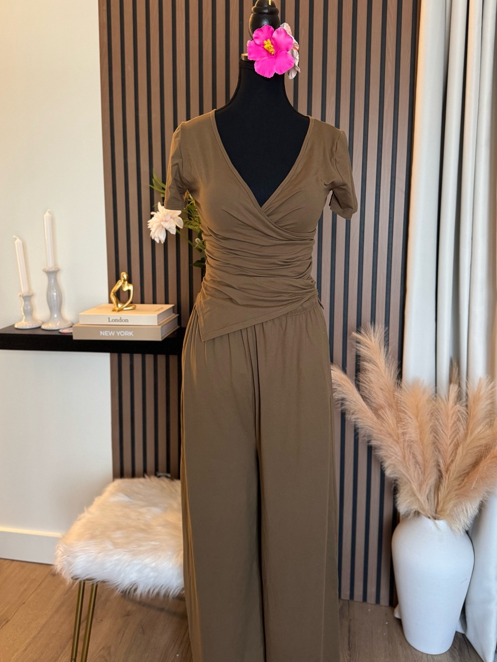 Ruched V-Neck Wide-Leg set